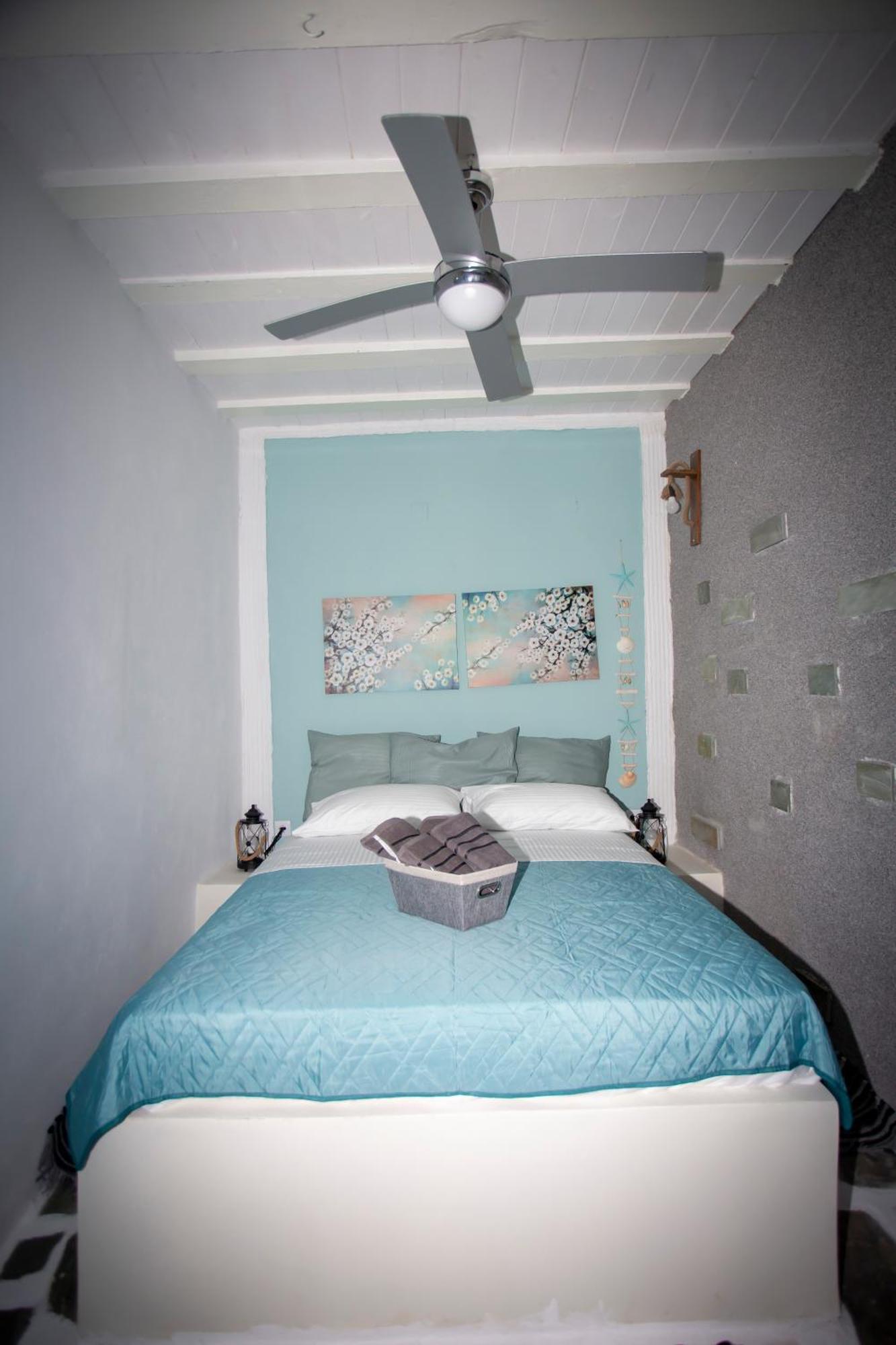 Apartament Anatoli In Front Of The